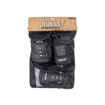 Bullet Deluxe Bullet Triple Padset (Uk) Blast V2 Junior Skateboard Bullet Deluxe Bullet Triple Padset (Uk) Blast V2 Junior Skateboard